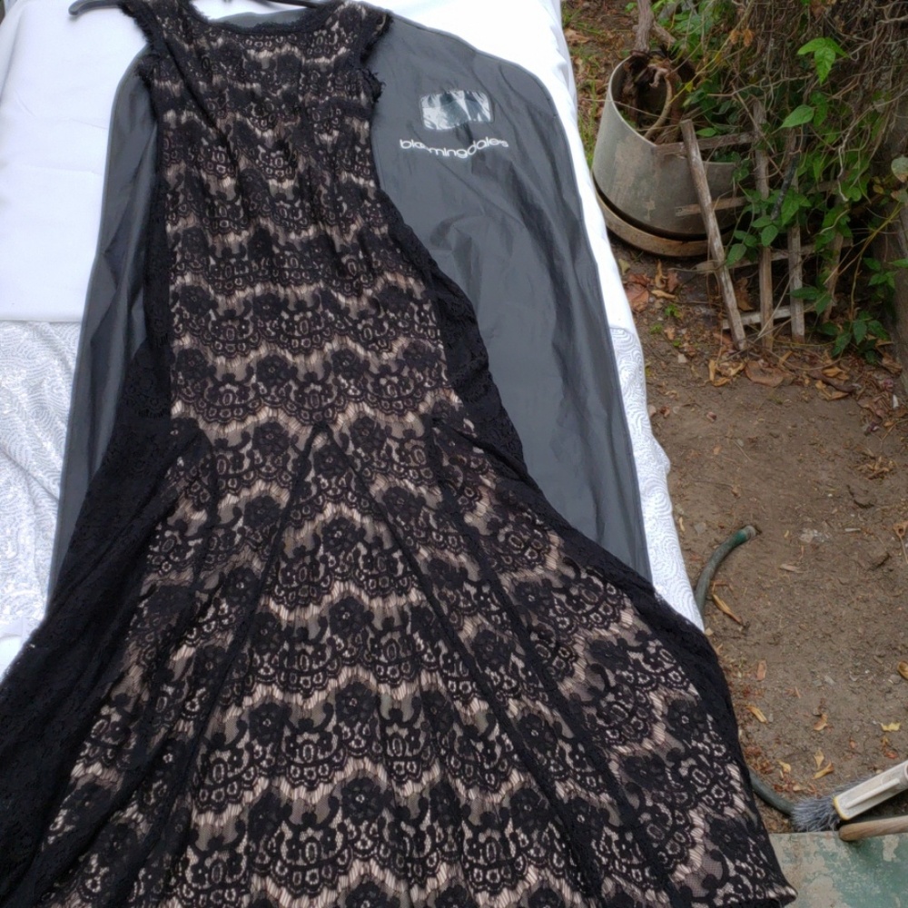 Bloomingdale's aqua black lace with beige formal